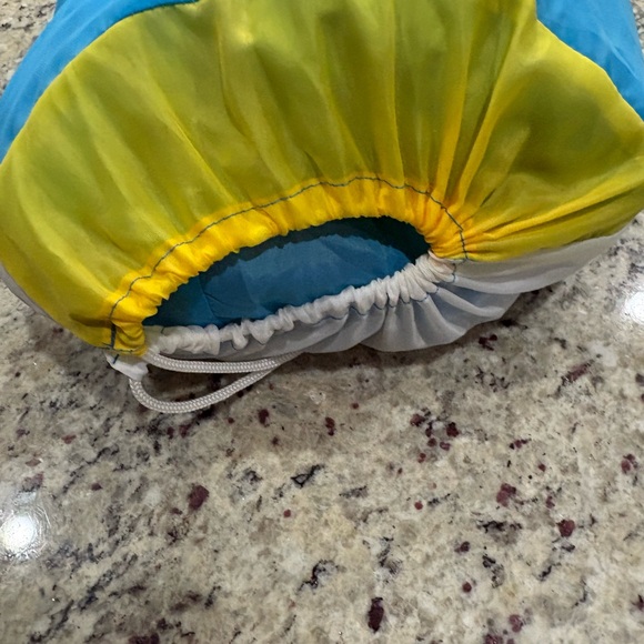 Airfort blue red & yellow tent **No fan** Good Condition - Picture 5 of 6